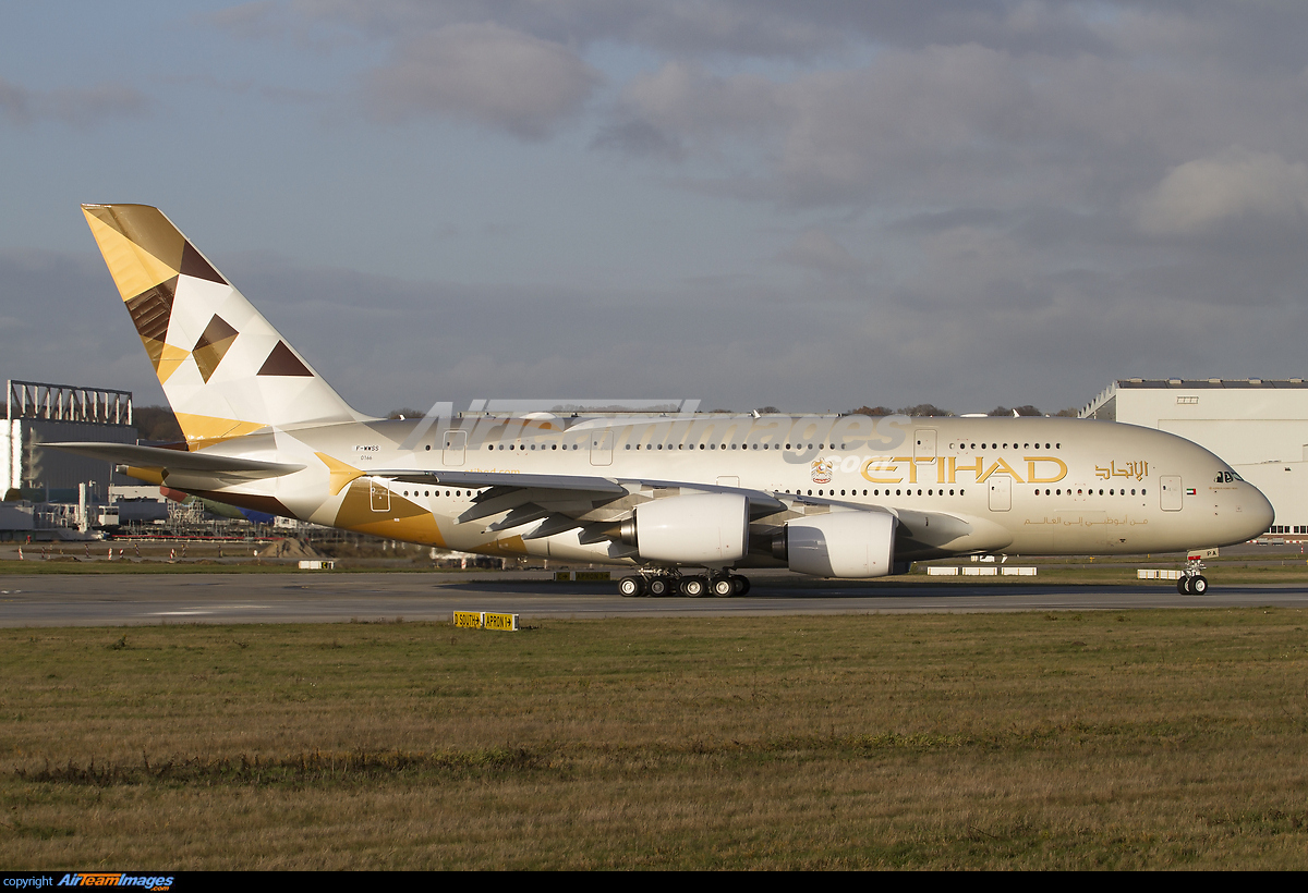 Airbus A380-861 - Large Preview - AirTeamImages.com