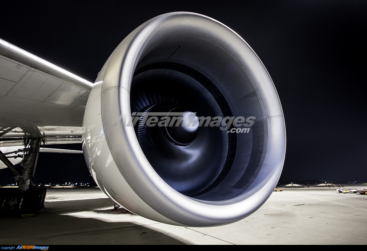 General Electric Ge90 Engine Large Preview