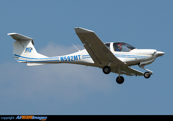 Diamond DA-40 Diamond Star (N592MT) Aircraft Pictures & Photos ...