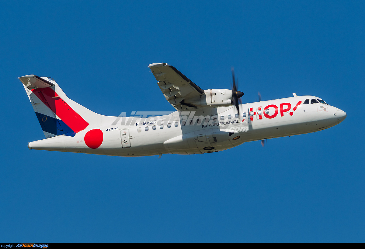 Самолет atr 42 500 фото