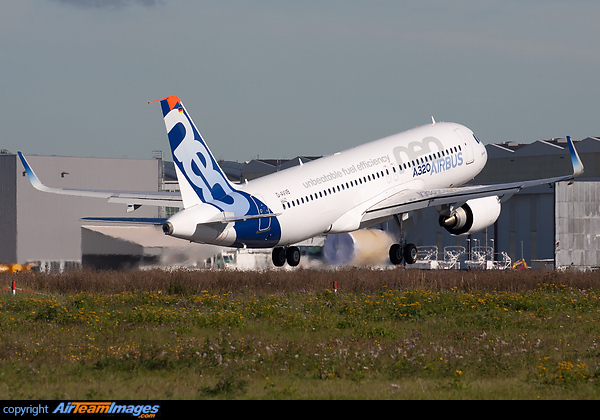 Airbus A320neo (D-AVVB) Aircraft Pictures & Photos - AirTeamImages.com