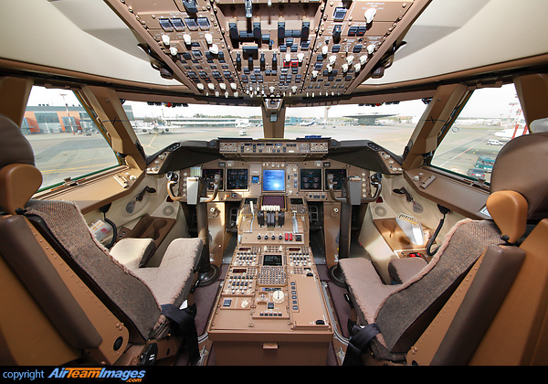 Boeing 747-8HVF (VQ-BLQ) Aircraft Pictures & Photos - AirTeamImages.com