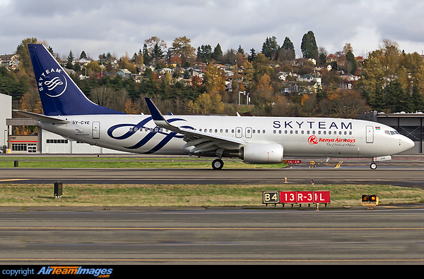 Boeing 737 86n 5y Cye Aircraft Pictures Photos