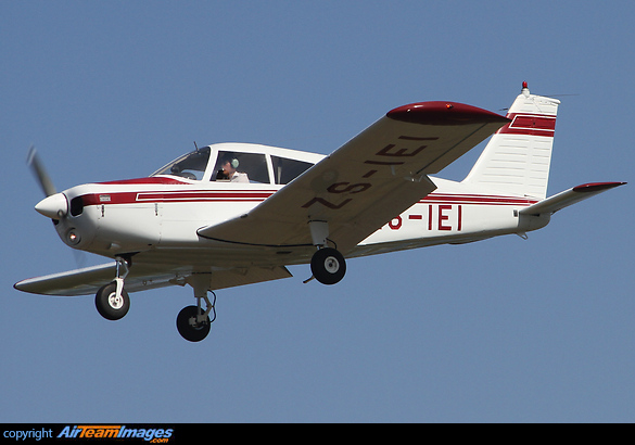 Piper Pa 28 140 Cherokee C Zs Iei Aircraft Pictures Photos Airteamimages Com