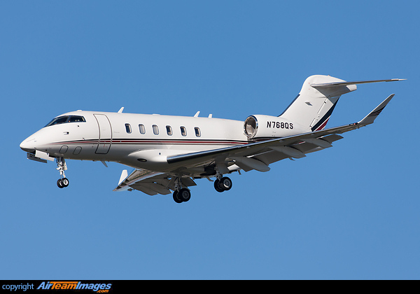 Bombardier Challenger 350 (N768QS) Aircraft Pictures & Photos ...