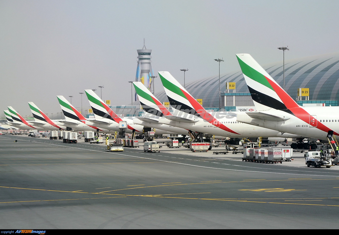 Dubai International Airport - Large Preview - AirTeamImages.com