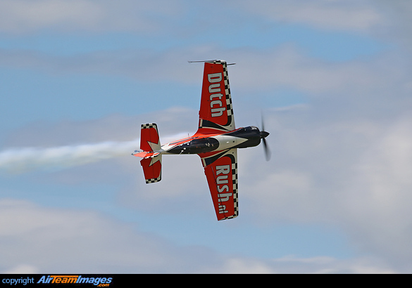 Sukhoi Su-26MX (PH-SMX) Aircraft Pictures & Photos - AirTeamImages.com