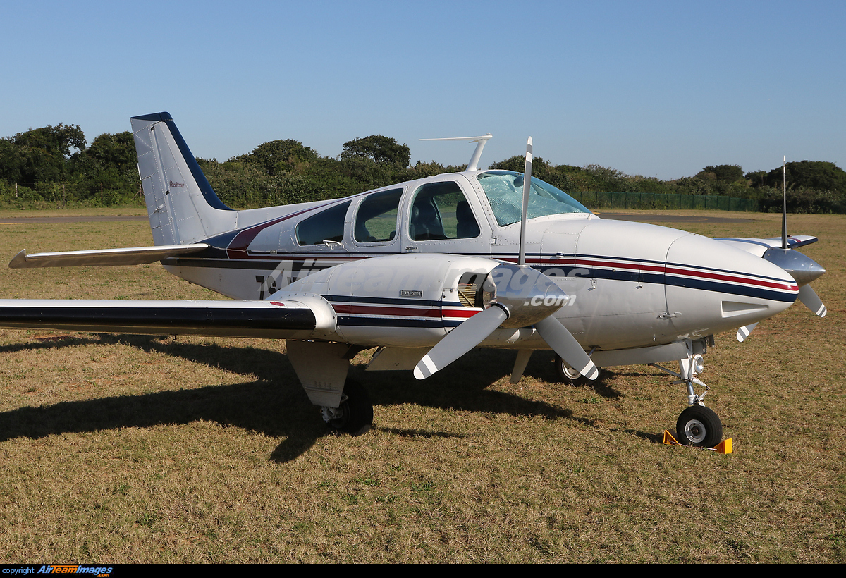 Beech 95-B55 Baron - Large Preview - AirTeamImages.com