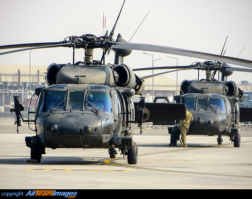 Sikorsky UH-60 Black Hawk - AirTeamImages.com