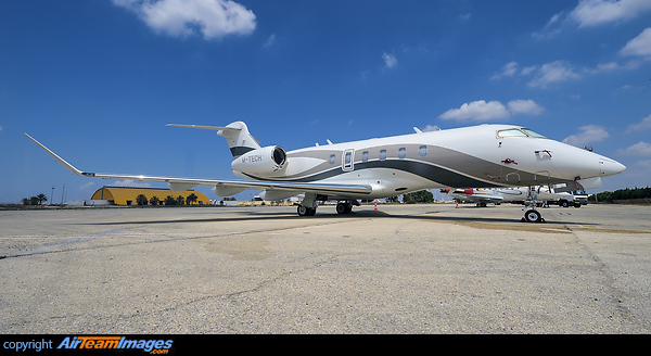 Bombardier Challenger 350 (M-TECH) Aircraft Pictures & Photos ...