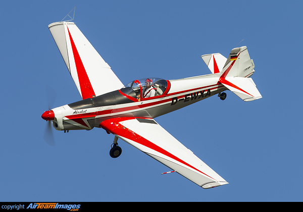 Zlin Z-526 Akrobat (D-EWXA) Aircraft Pictures & Photos - AirTeamImages.com