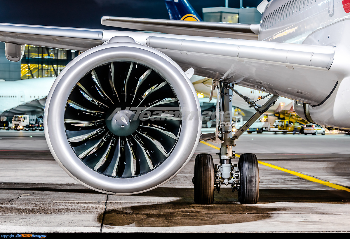 Pratt & Whitney PW1000G Engine - Large Preview - AirTeamImages.com