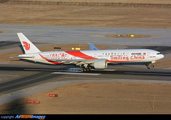 Boeing 777-39L/ER (B-2035) Aircraft Pictures & Photos - AirTeamImages.com