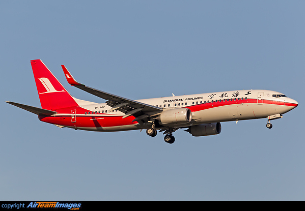 Boeing 737-86D (B-1967) Aircraft Pictures & Photos - AirTeamImages.com