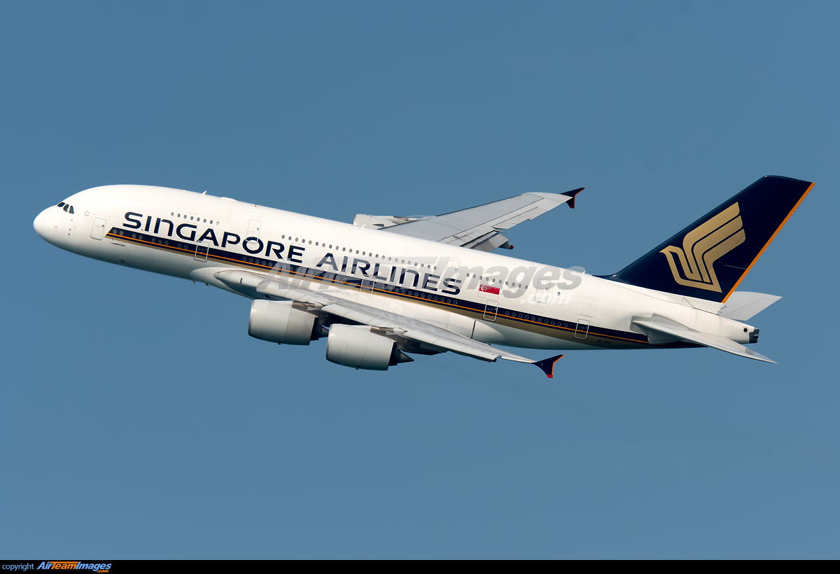 Airbus A380-841 - Large Preview - AirTeamImages.com