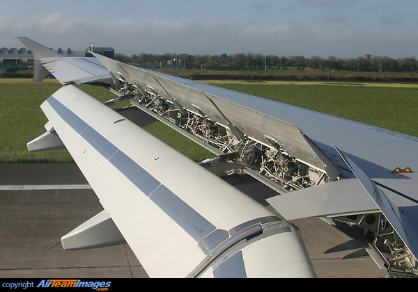 Airbus A320-214 (EI-DER) Aircraft Pictures & Photos - AirTeamImages.com