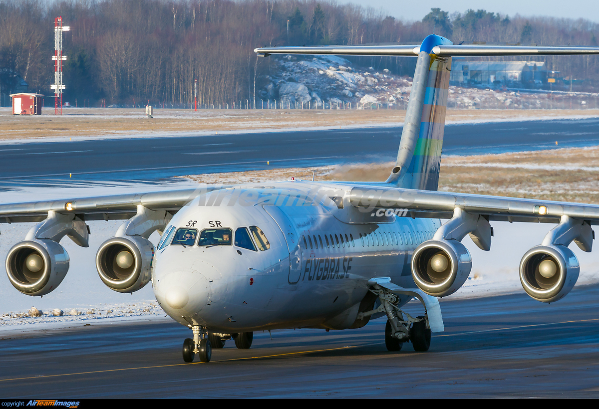 British Aerospace Avro RJ100 - Large Preview - AirTeamImages.com