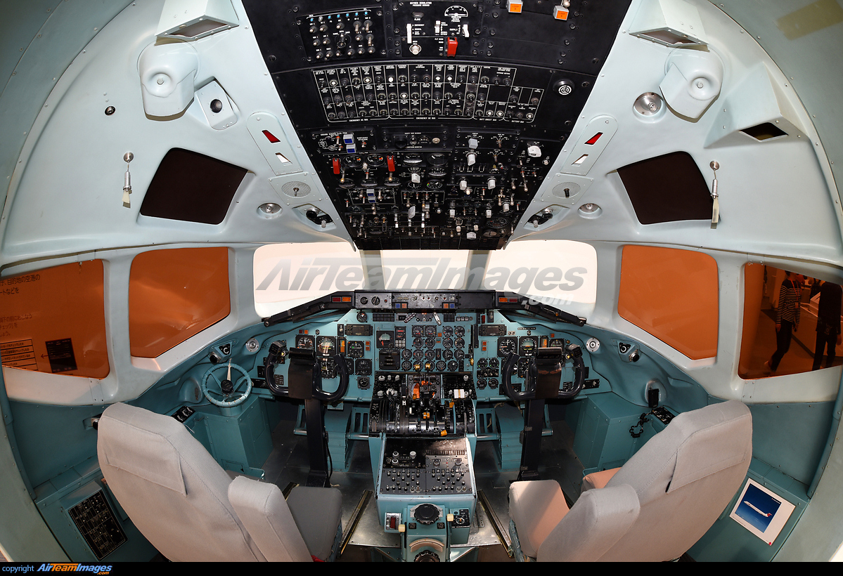 McDonnell Douglas DC 9 Cockpit