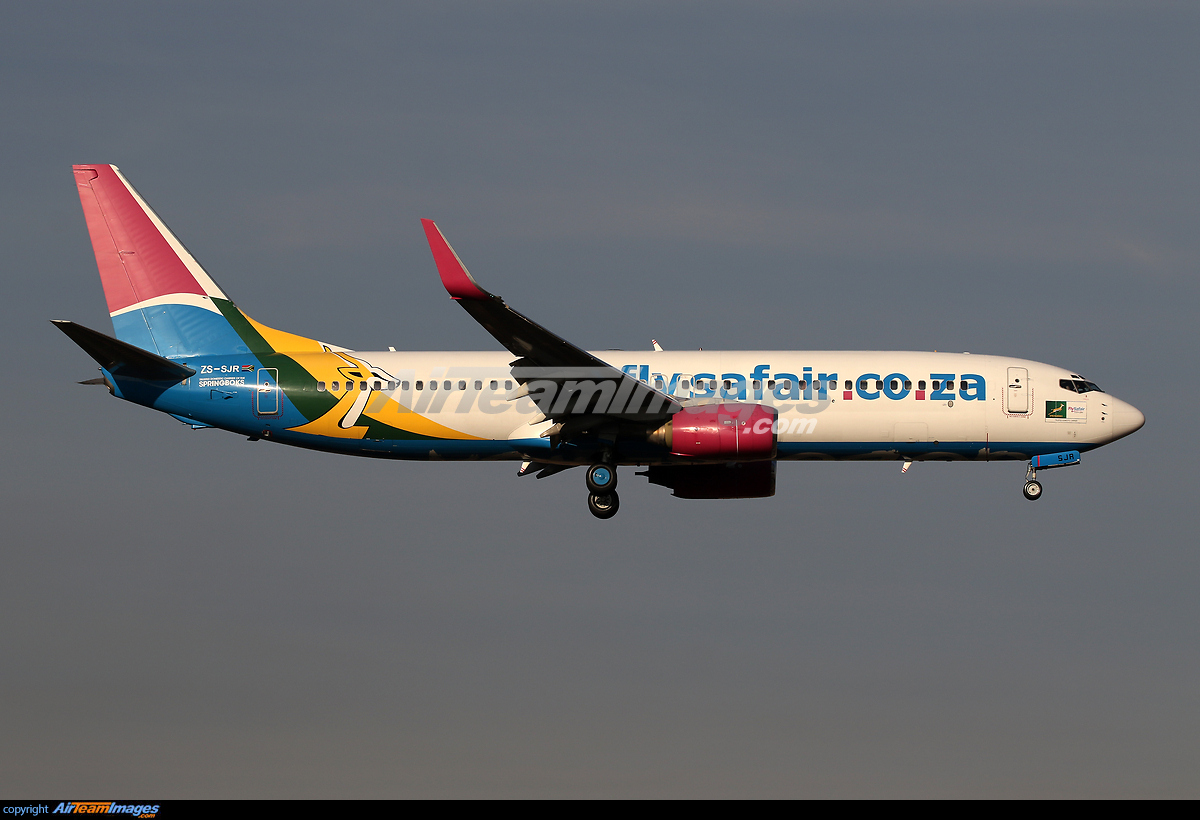 Boeing 737-844 - Large Preview - AirTeamImages.com