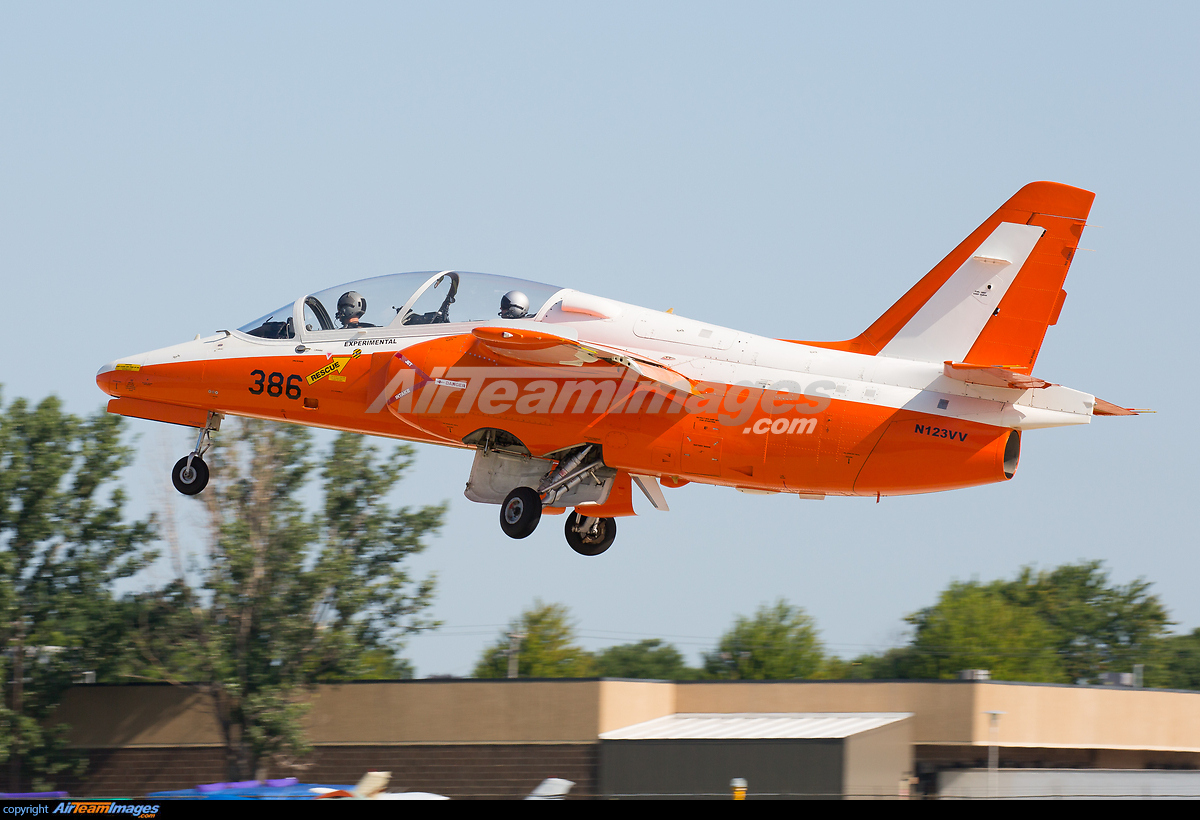 SIAI Marchetti S-211 - Large Preview - AirTeamImages.com