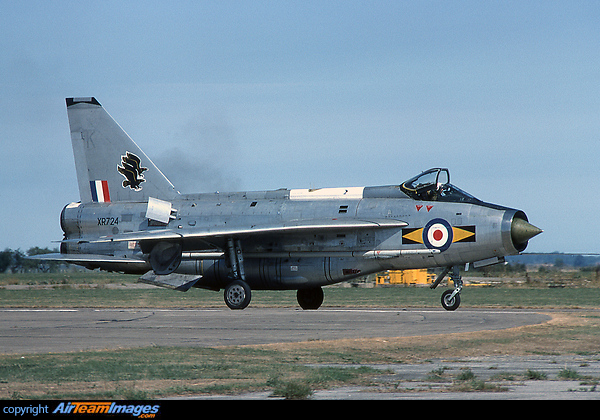 English Electric Lightning F6 (XR724) Aircraft Pictures & Photos -  