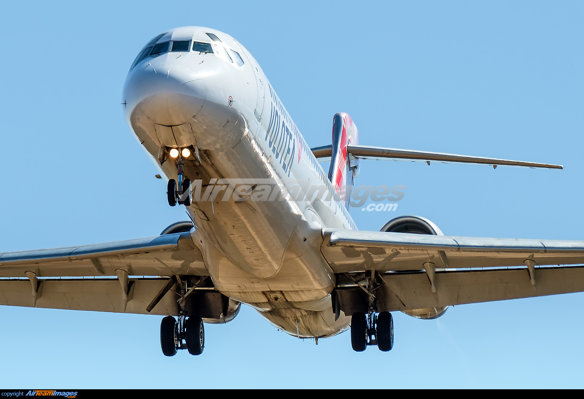 Boeing 717-2CM - Large Preview - AirTeamImages.com