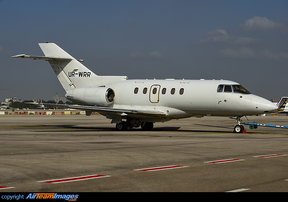 Hawker Beechcraft Hawker 800XP (UR-WRR) Aircraft Pictures & Photos ...