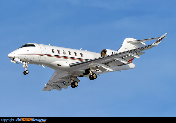 Bombardier Challenger 350 (CS-CHF) Aircraft Pictures & Photos ...