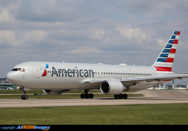 Boeing 767-323/ER (N393AN) Aircraft Pictures & Photos - AirTeamImages.com