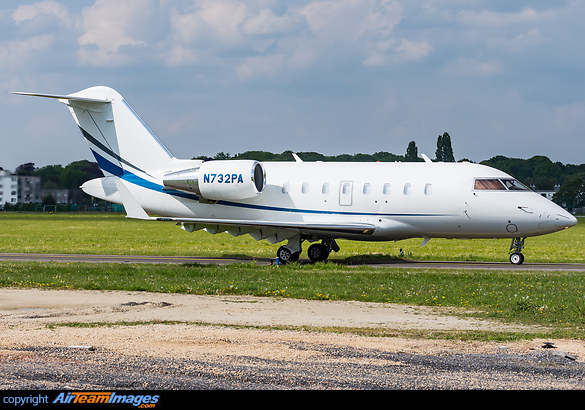 Bombardier Challenger 605 (N732PA) Aircraft Pictures & Photos ...