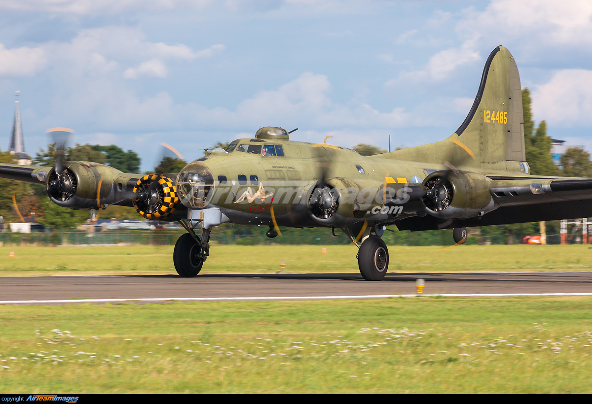 Boeing B-17G Flying Fortress - Large Preview - AirTeamImages.com