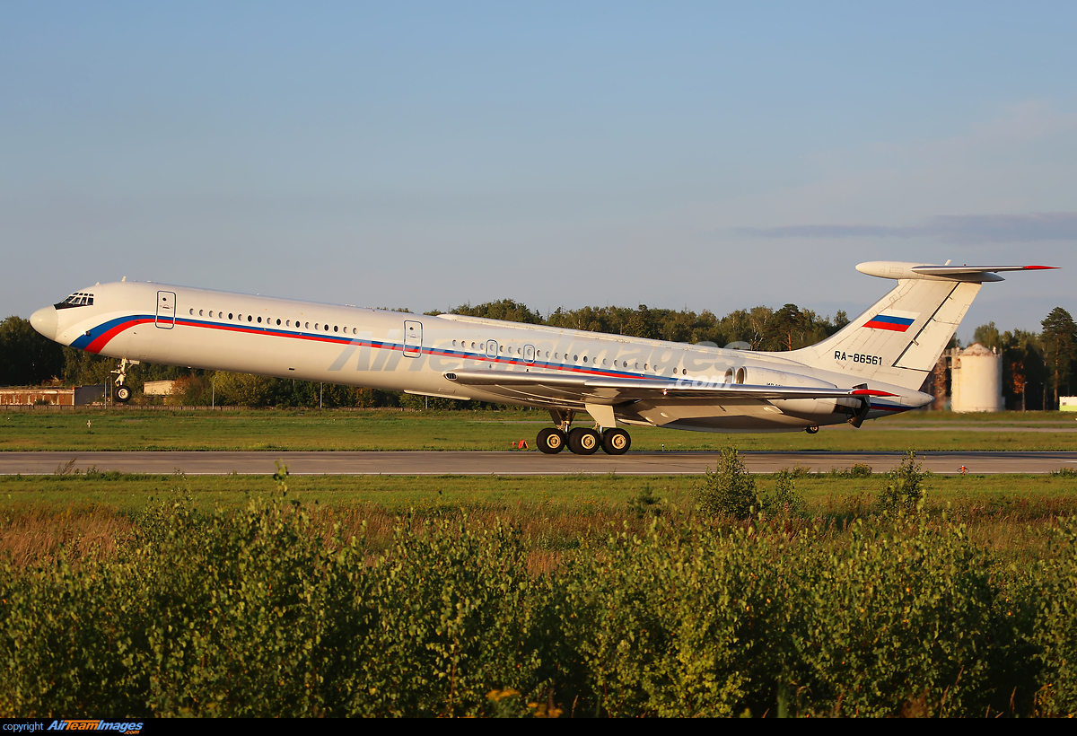 Ilyushin Il-62M - Large Preview - AirTeamImages.com