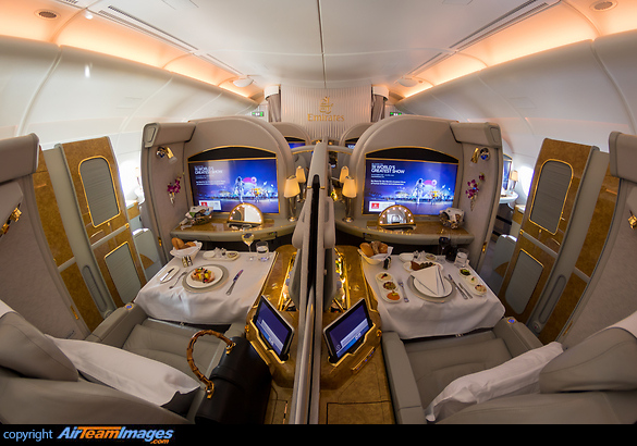 Airbus A380-842 (A6-EVH) Aircraft Pictures & Photos - AirTeamImages.com