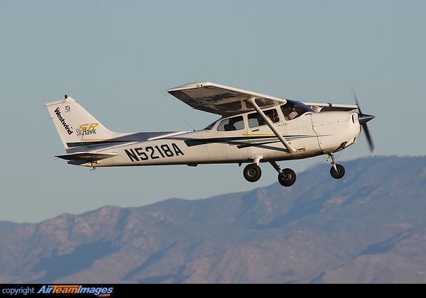 Cessna 172S Skyhawk SP (N5218A) Aircraft Pictures & Photos ...