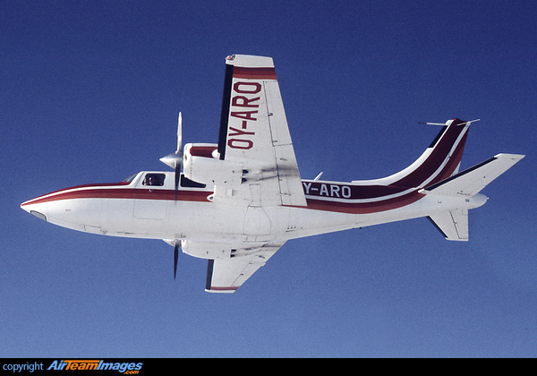 Ted Smith Aerostar 601P (OY-ARO) Aircraft Pictures & Photos ...