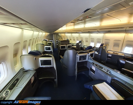 boeing 747 inside first class