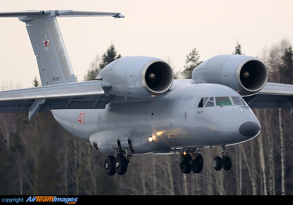 Antonov An-72 (RF-72957) Aircraft Pictures & Photos - AirTeamImages.com
