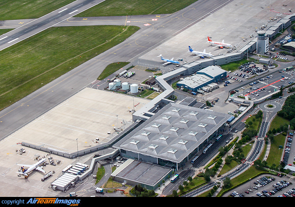 Bristol Lulsgate Airport - AirTeamImages.com