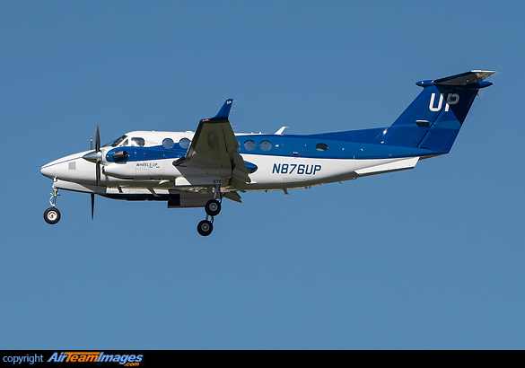 Beechcraft 00 King Air 350i N876up Aircraft Pictures Photos Airteamimages Com