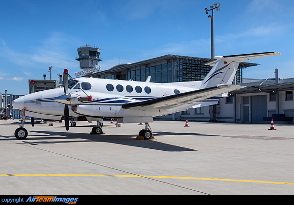 LV-CAT, Beechcraft B200 Super King Air, Private