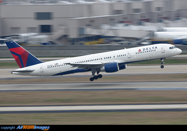 Boeing 757-232 (N614DL) Aircraft Pictures & Photos - AirTeamImages.com