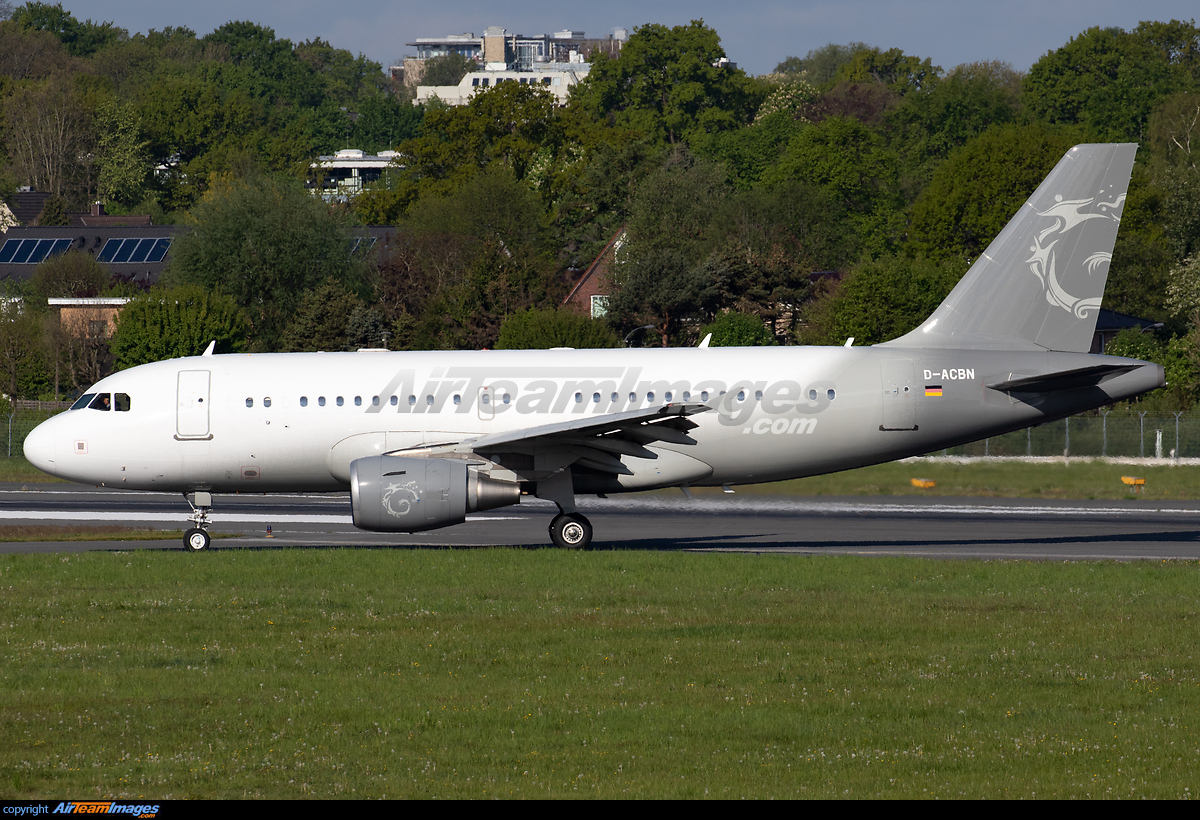 Airbus ACJ319 - Large Preview - AirTeamImages.com