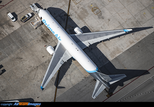 Boeing 767-316/ER(BCF) (N1381A) Aircraft Pictures & Photos ...