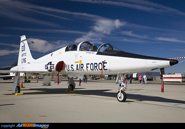 Northrop T-38 Talon (62-715) Aircraft Pictures & Photos - Airteamimages.com