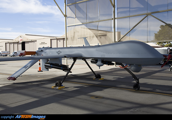 RQ/MQ-1 Predator (05-141) Aircraft Pictures & Photos - AirTeamImages.com