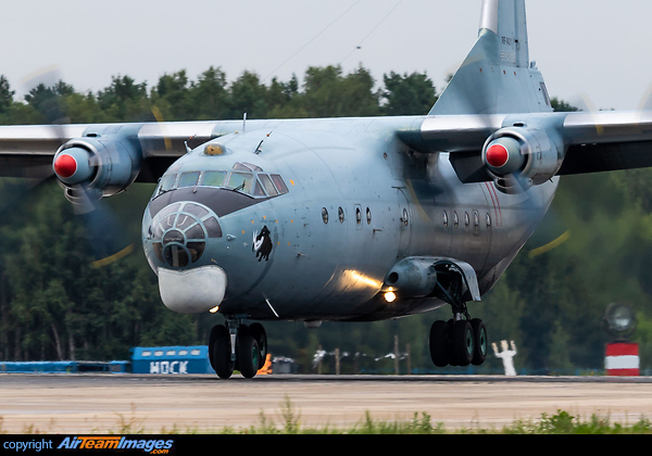 Antonov An-12