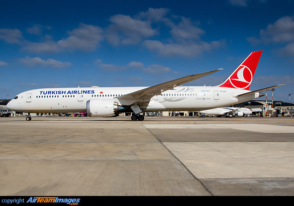 Boeing 787-9 Dreamliner (TC-LLG) Aircraft Pictures & Photos ...