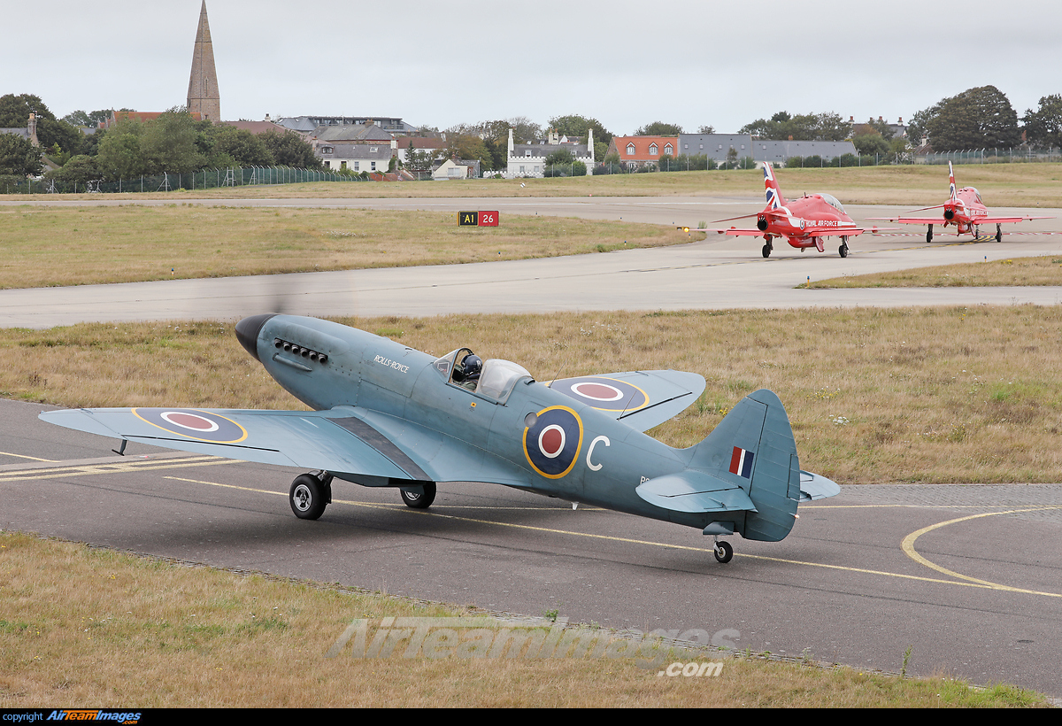 Supermarine Spitfire Mk Xix Large Preview