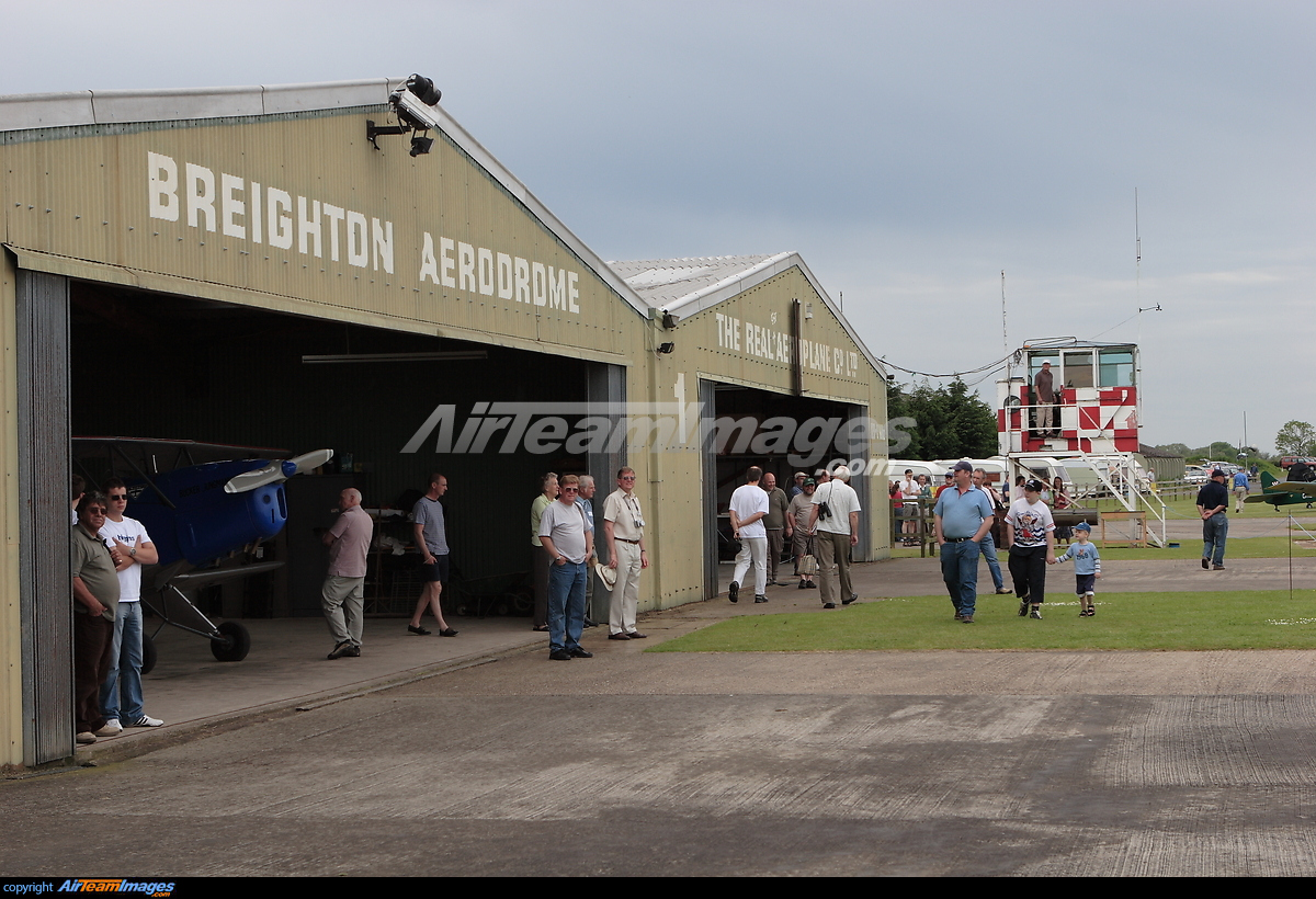 Breighton Airfield - Large Preview - AirTeamImages.com