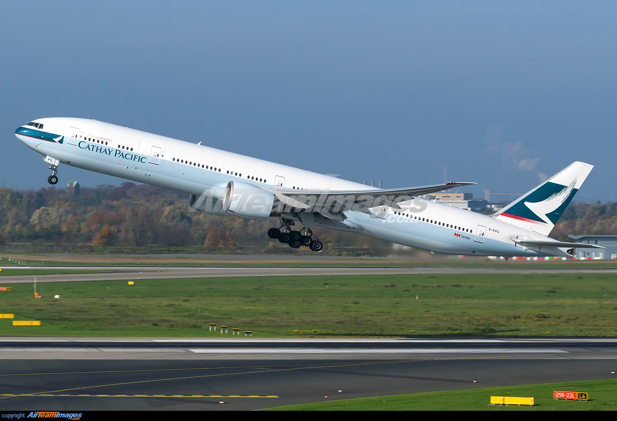 Boeing 777-367/ER - Large Preview - AirTeamImages.com